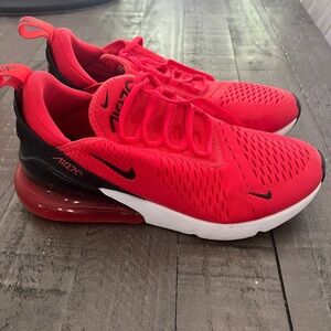 Nike Women’s Air Max 270 “Light Crimson” Sneakers Size US9